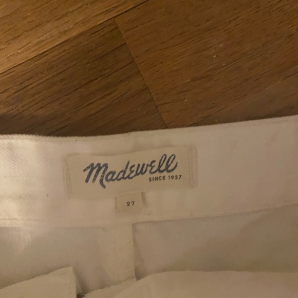 Distressed white jean shorts - Picture 2 of 3